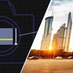 Schemat aparatu z migawką typu rolling shutter i rozmazane samochody na tle wieżowców w Szanghaju.