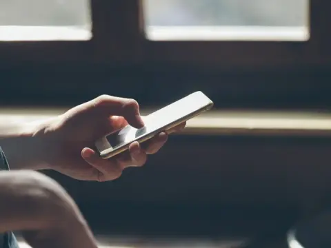 Jak sprawdzić aparat w telefonie i uniknąć problemów z jakością?