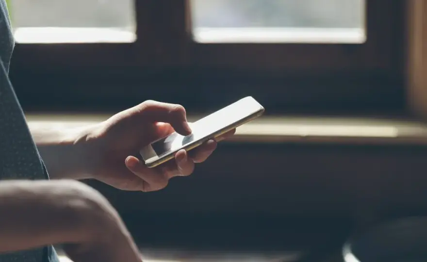 Jak sprawdzić aparat w telefonie i uniknąć problemów z jakością?